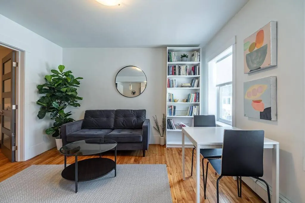 Apartment Gorgeous & Sunny Executive Suite #102 Halifax Canada